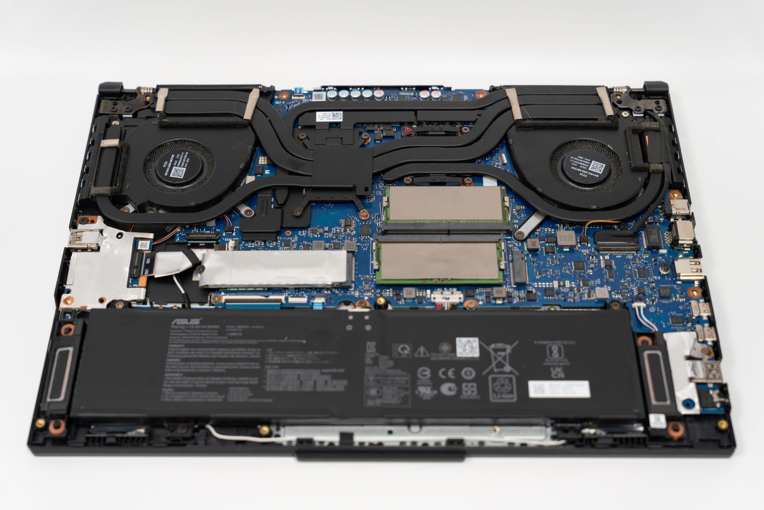 Ноутбук Asus TUF Gaming FA507 разбираем перед ремонтом