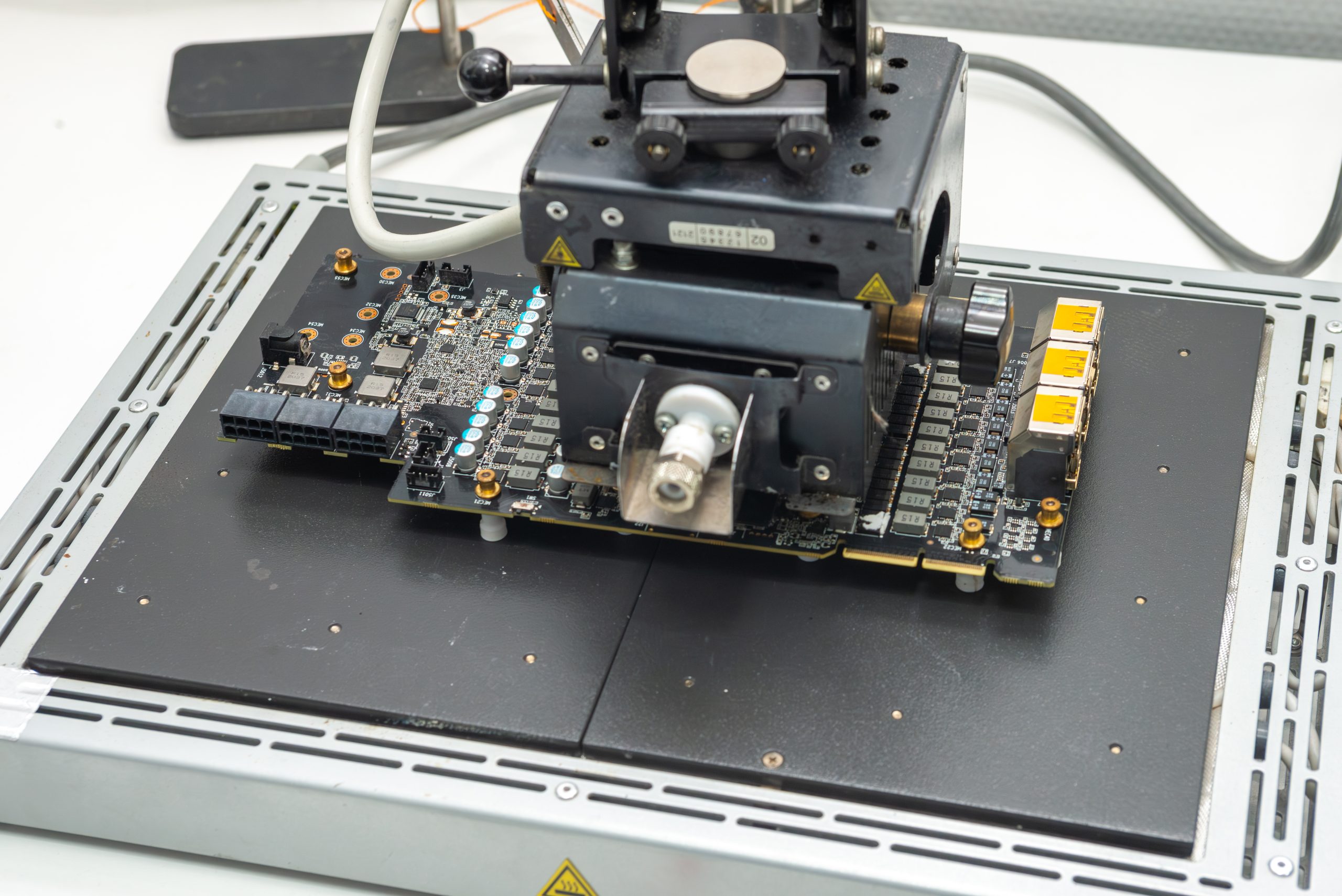 Припаиваем чипы RTX3090